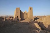 08 the fort of umm al dabadib
